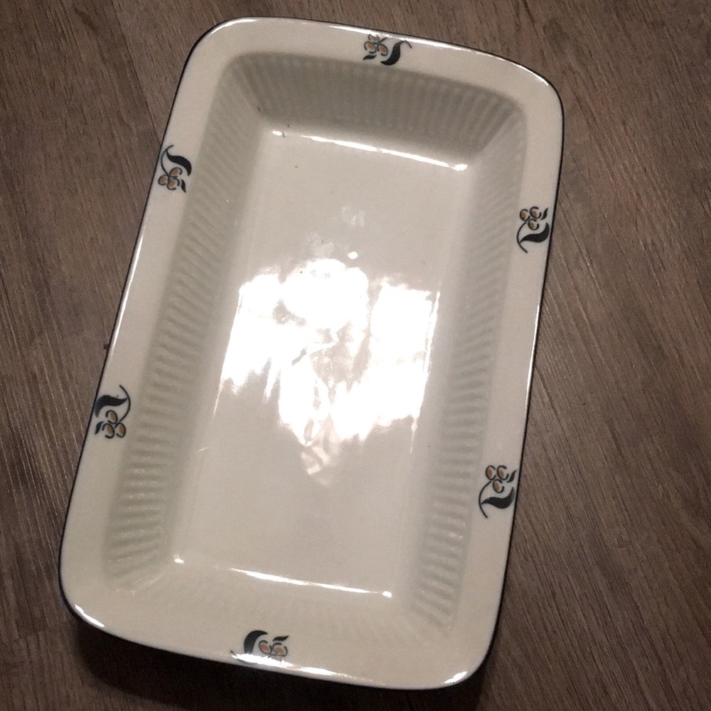 14” Dansk Rectangular Baker, pattern Dan14